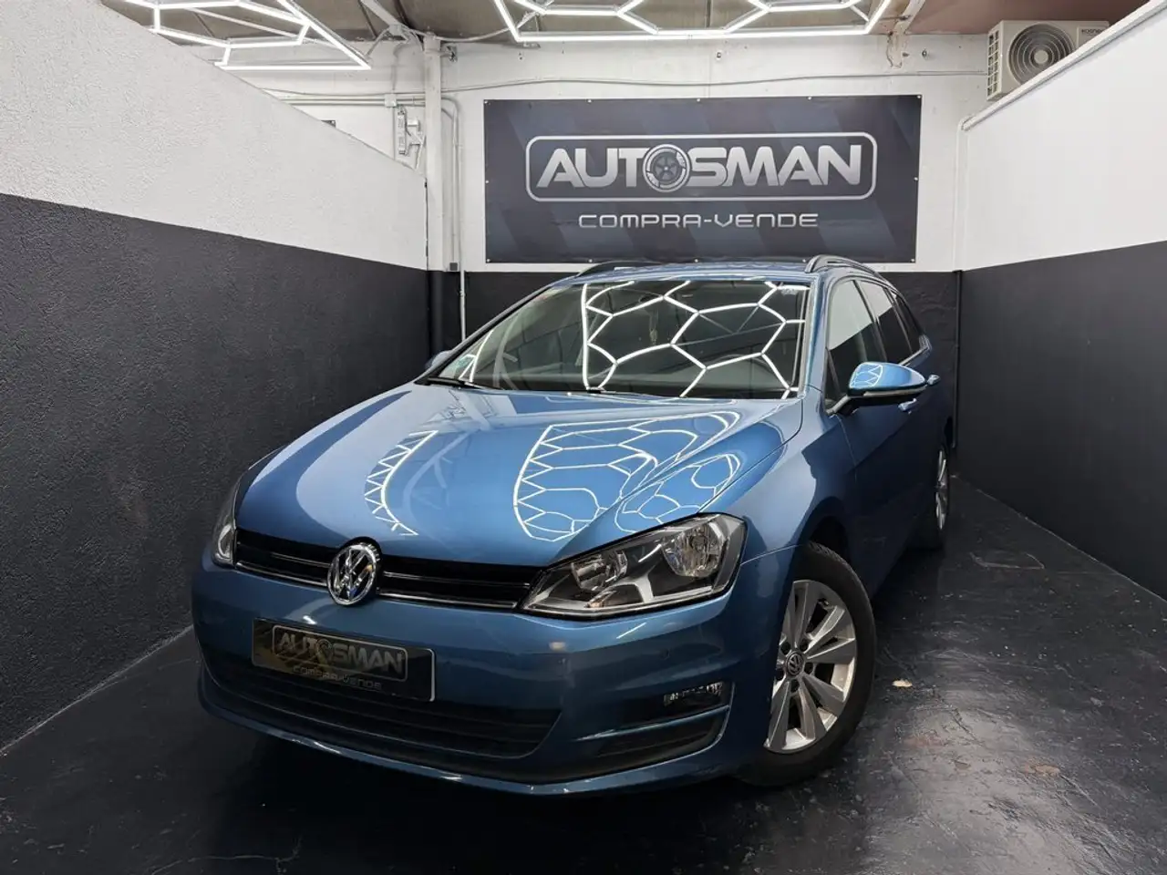 Volkswagen Golf Variant 1.4 TSI BMT Advance DSG 122 — photo 1 of 40