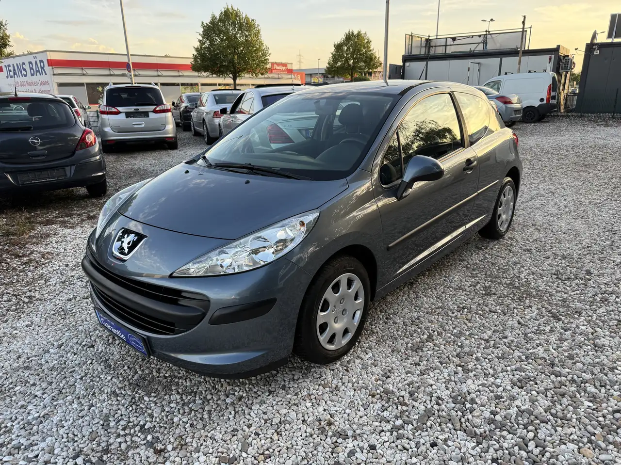 Peugeot 207 Filou TOP ZUSTAND 12 MONATE GARANTIE — photo 1 of 14
