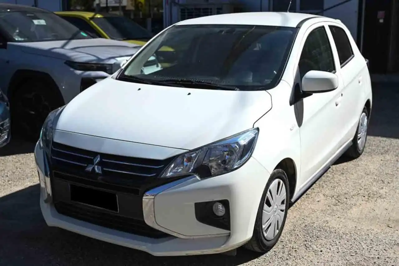 Mitsubishi Space Star 1.2 Invite Radio — photo 1 of 15