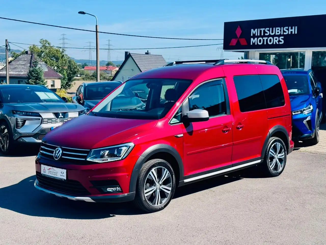 Volkswagen Caddy 2.0 TDI DSG Alltrack*Xenon*AHK*KAM*SHZ* — photo 1 of 15