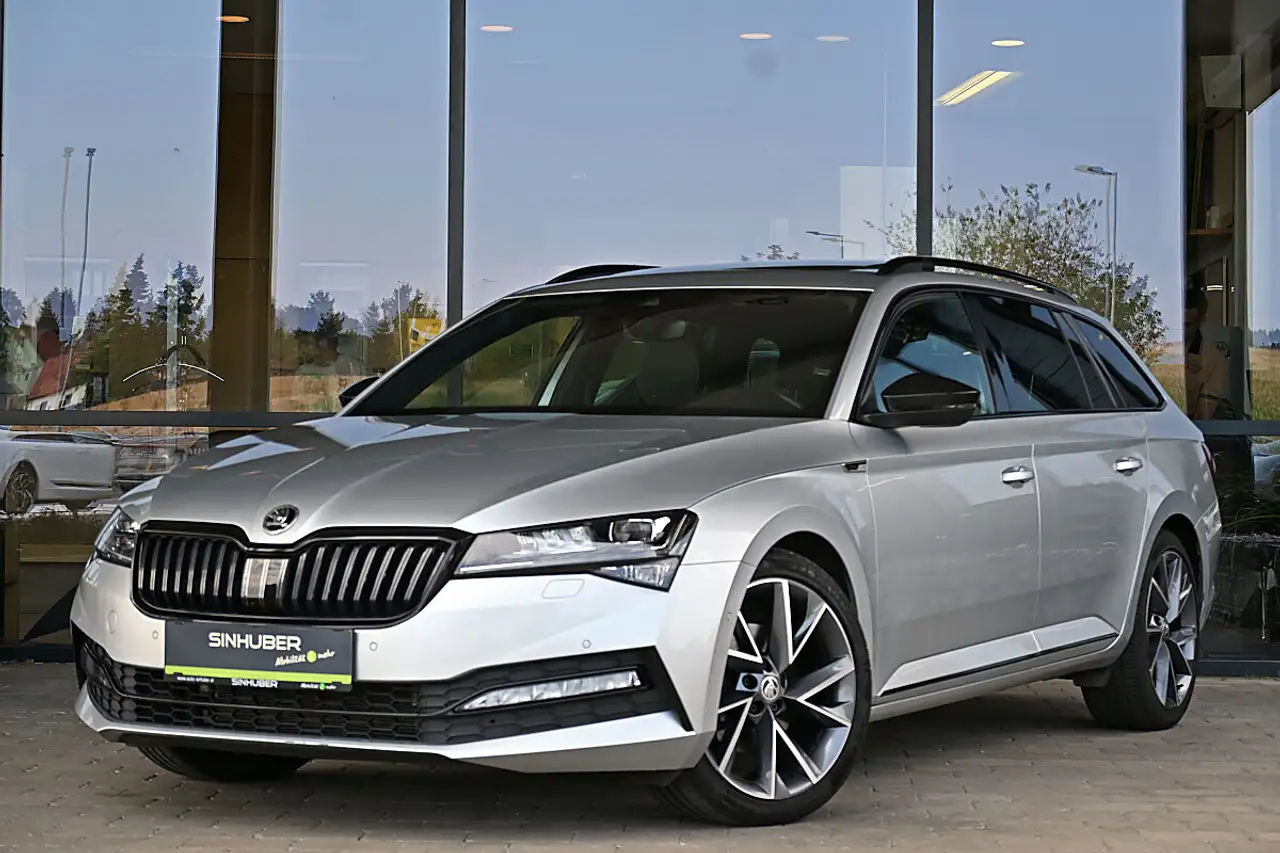 Skoda Superb Kombi 2,0 TDI Sportline DSG ACC, MatrixLED, Pan... — photo 1 of 34