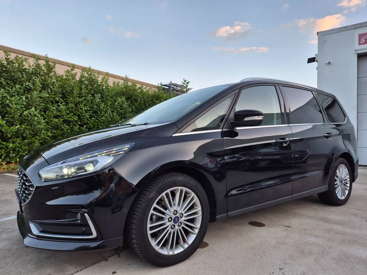 2023 Ford Galaxy 2.5i AUTO. // HEV HYBRID // V-LINE // 2023 !!, photograph 6