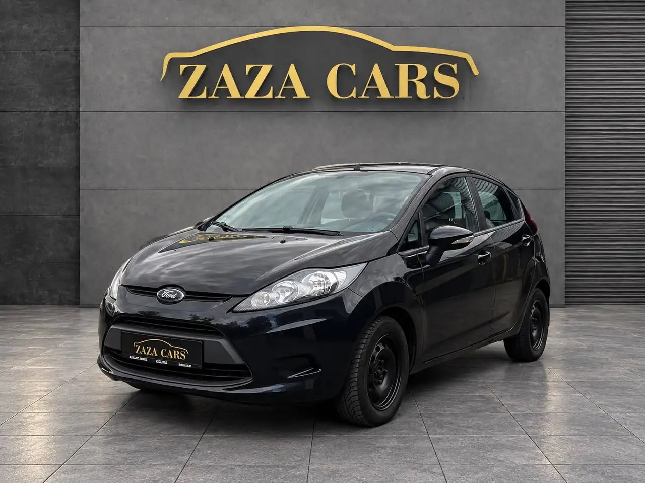 Ford Fiesta Trend — photo 1 of 11