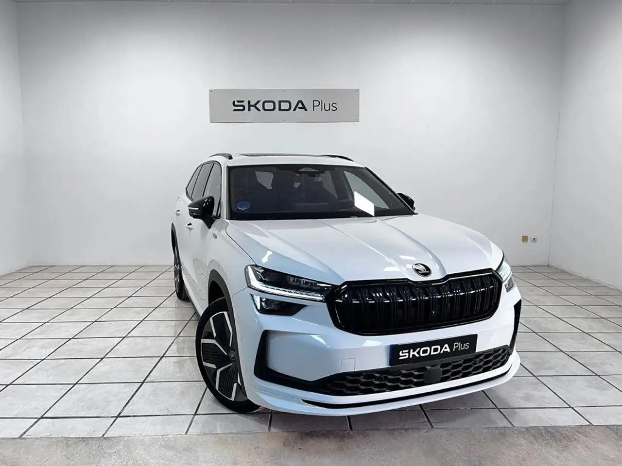 Skoda Kodiaq 1.5TSI iV PHEV Sportline 4x2 DSG 150kW — photo 1 of 13