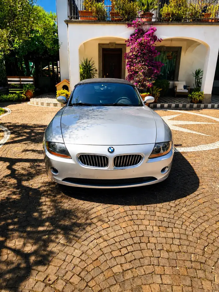 BMW Z4 Roadster 2.5i — photo 1 of 6