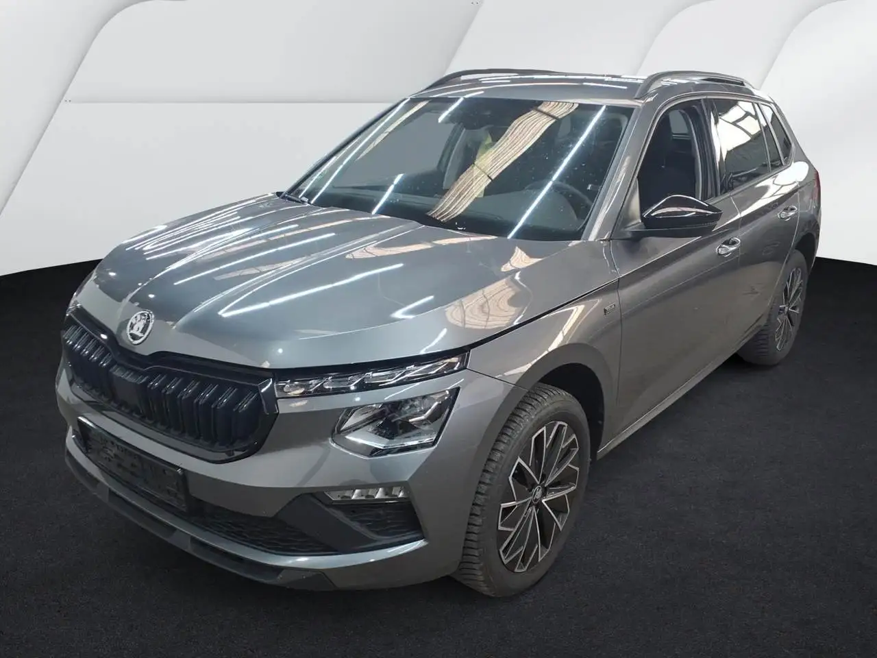 Skoda Kamiq Selection Tour 1.0 TSI - ACC Kamera Navi SHZ Matri — photo 1 of 4