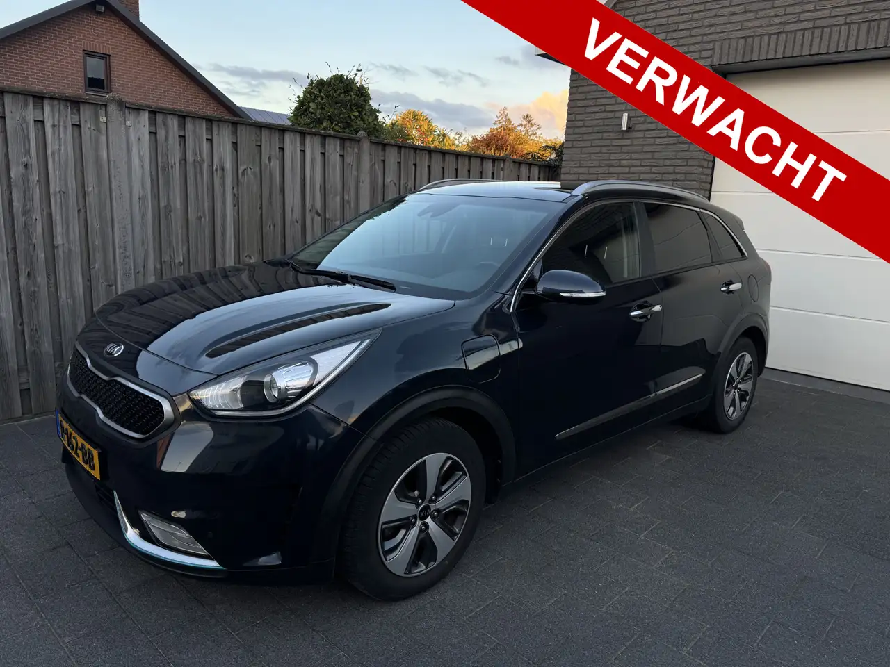 Kia Niro 1.6 GDi PHEV DynamicPlusLine Navi Leder Carplay Ca — photo 1 of 5
