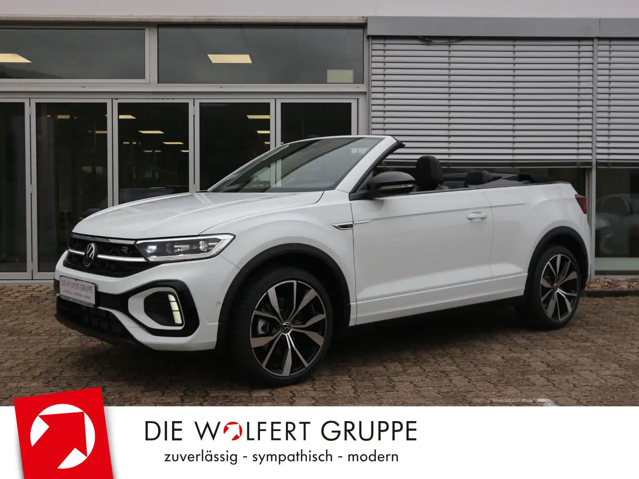 Volkswagen T-Roc Cabriolet R-Line 1.5 TSI OPF (150 PS) DSG *AHK*NAV — photo 1 of 10
