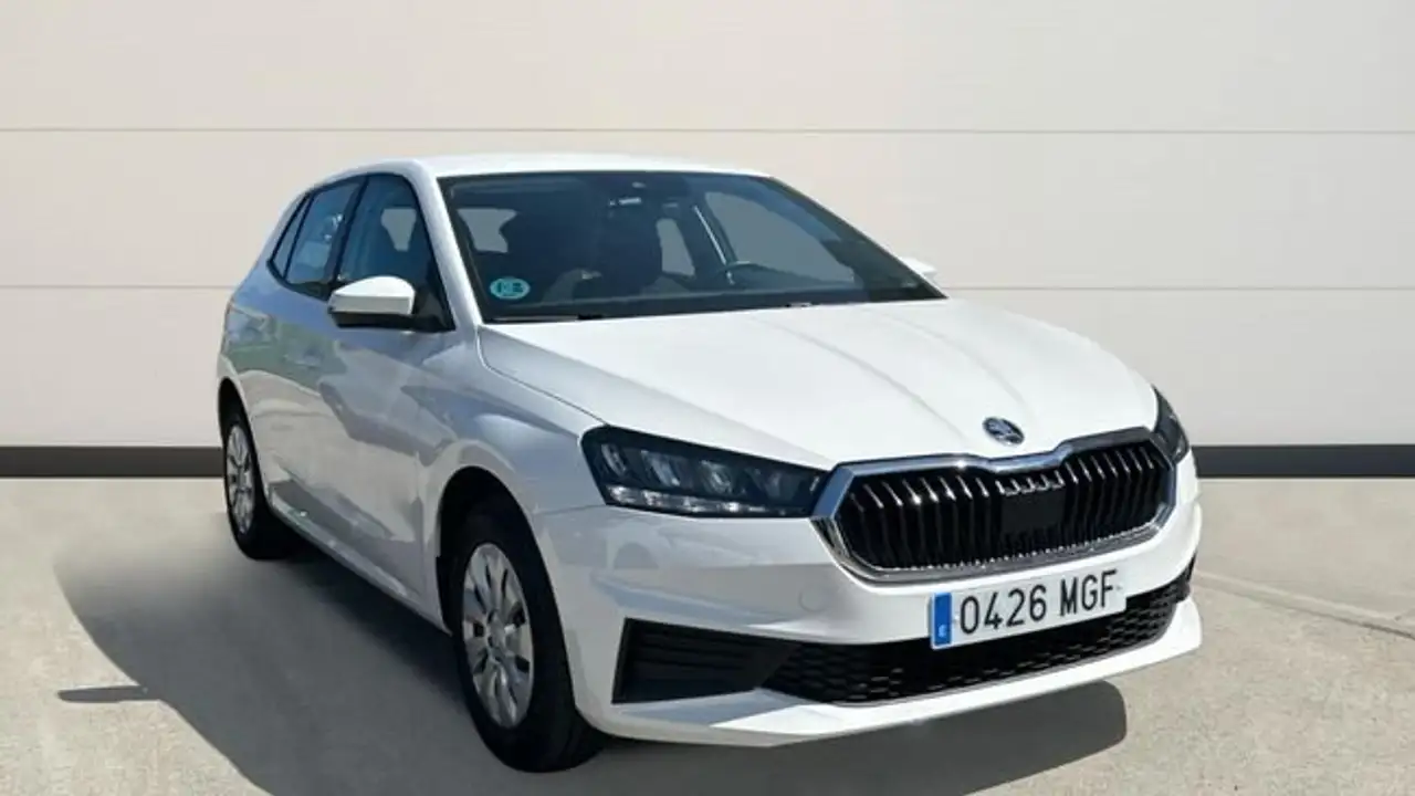 Skoda Fabia 1.0 MPI Active 59kW — photo 1 of 25
