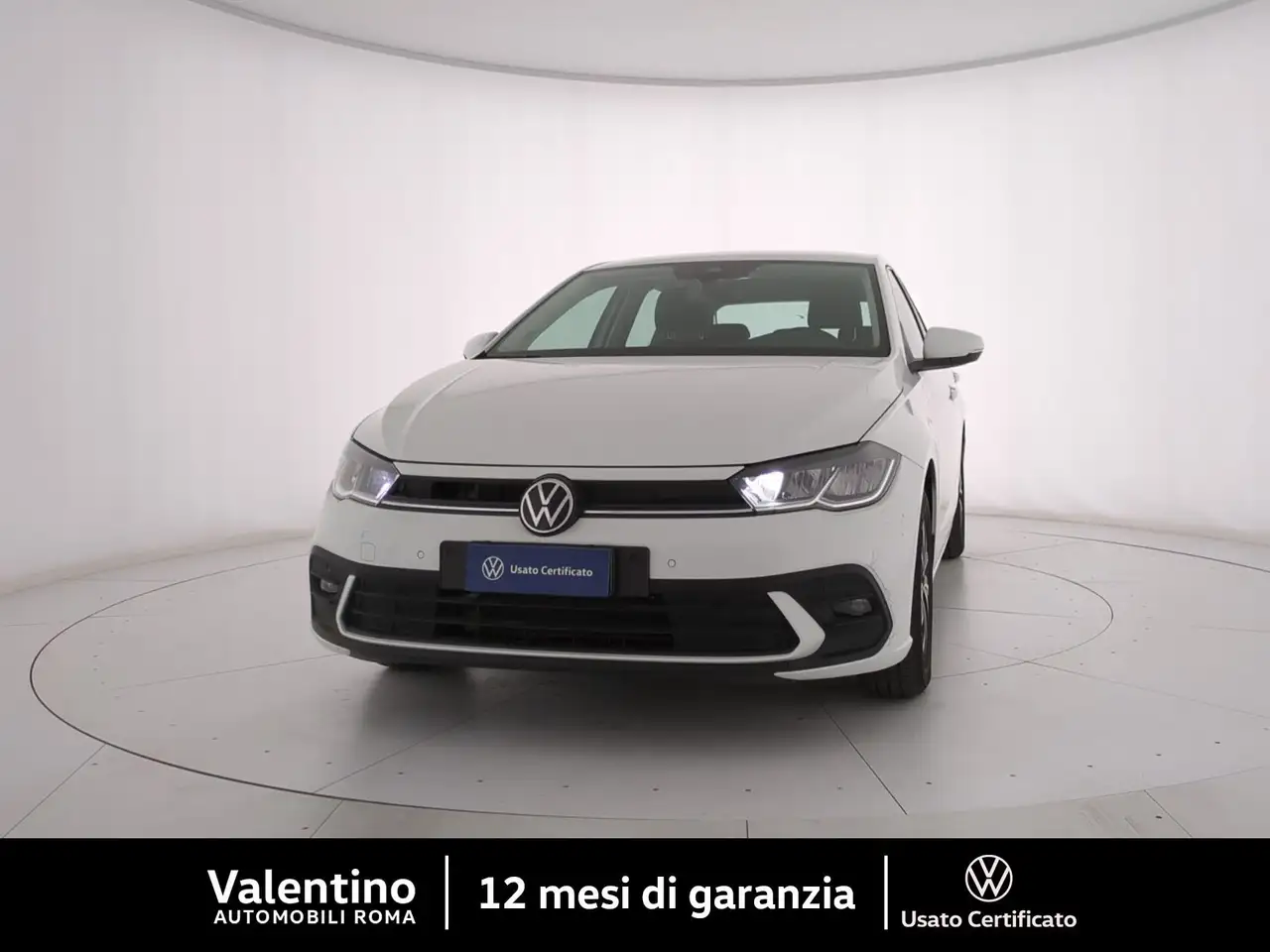 Volkswagen Polo 1.0 TSI Life — photo 1 of 20