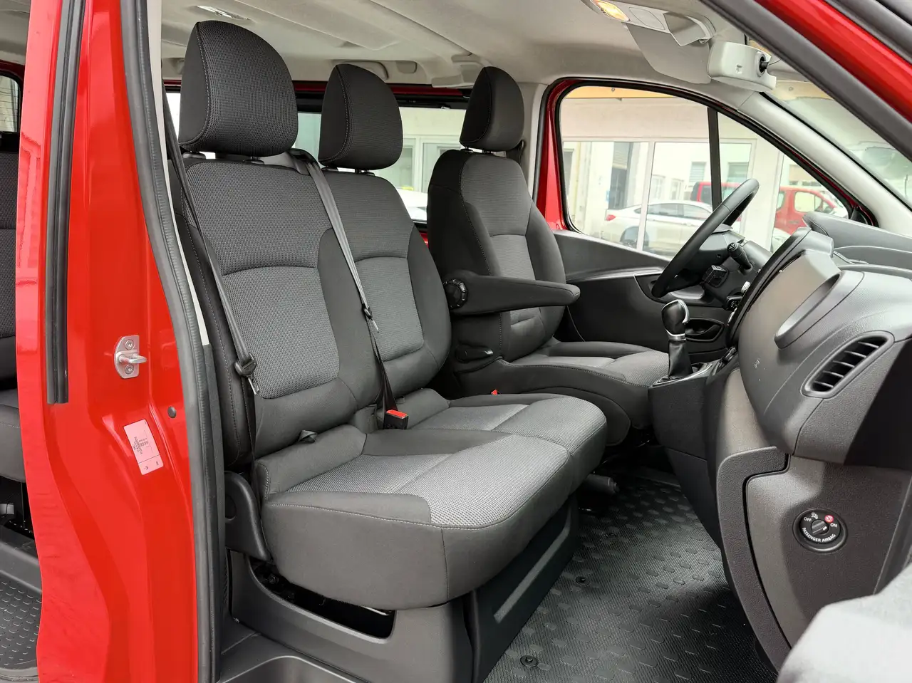 2020 Renault Trafic L1H1 2,8t *9Sitze* Life LED AHK Automatik 2.Hand, photograph 12