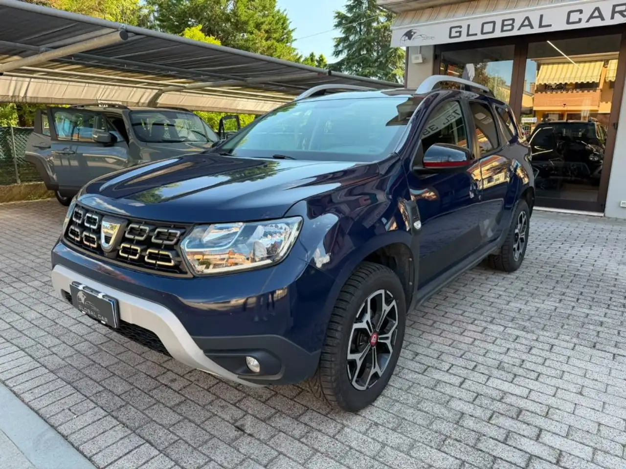 Dacia Duster 1.6 GPL 4x2 Techroad — photo 1 of 15