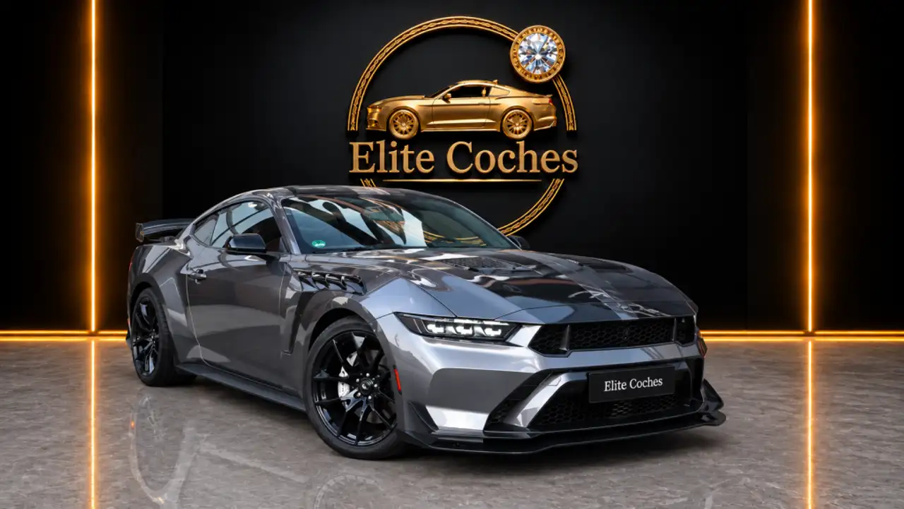 Ford Mustang Fastback 5.0 Ti-VCT Dark Horse Aut. — photo 1 of 9