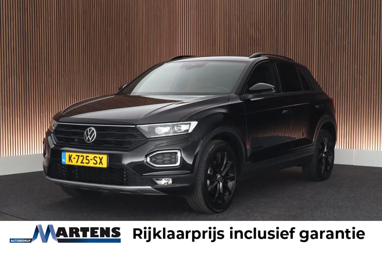 Volkswagen T-Roc 1.5 TSI 150pk DSG Sport Black Style Keyless Camera — photo 1 of 40