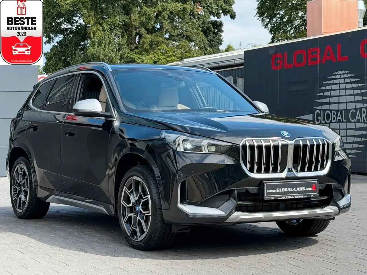BMW X1 xDRIVE 30e INNOVATION*ACC*LED*HUD*H&K*AHK* — photo 1 of 40