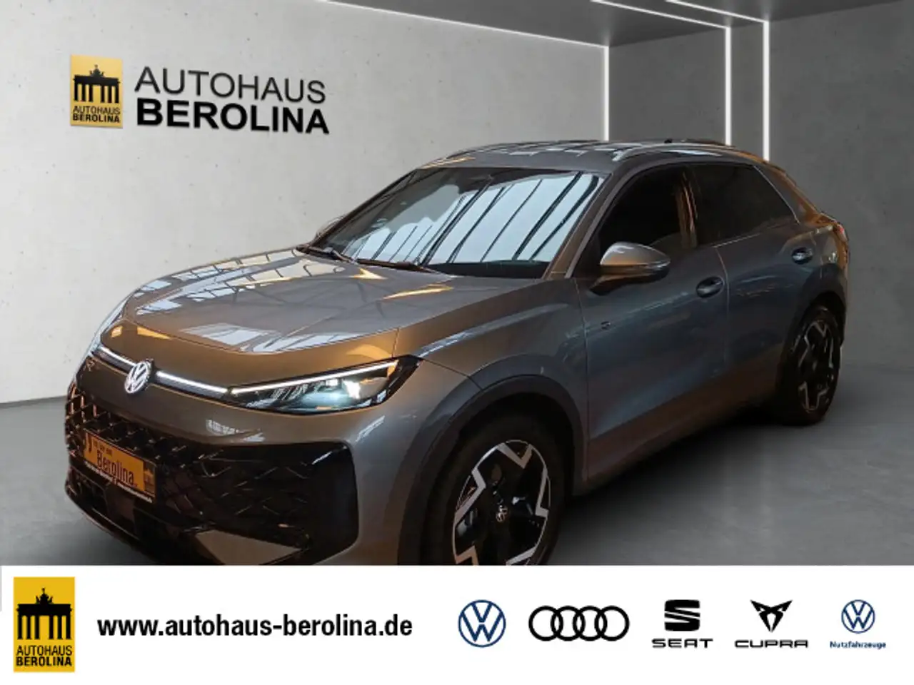 Volkswagen T-Roc 1.5 eTSI R-Line DSG *AHK*ACC*LED+*R-CAM* — photo 1 of 17