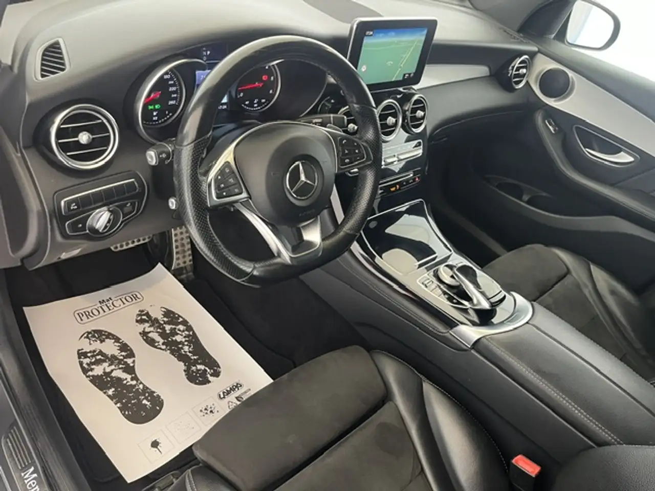 2017 Mercedes-Benz GLC 350 d COUPE' Premium 4matic auto, photograph 9