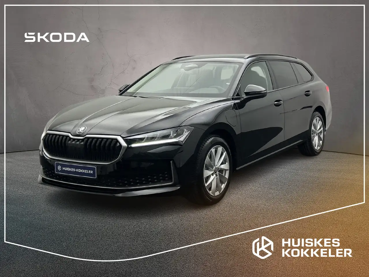 Skoda Superb Combi 1.5 TSI PHEV 204pk Edition €42.990,- incl in — photo 1 of 31