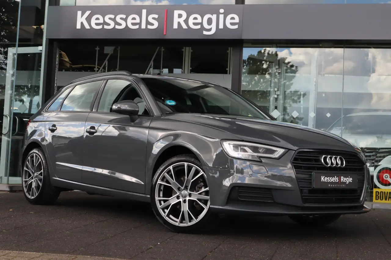 Audi A3 Sportback 1.4 TFSI CoD Design Pro Line Plus | Virt — photo 1 of 38