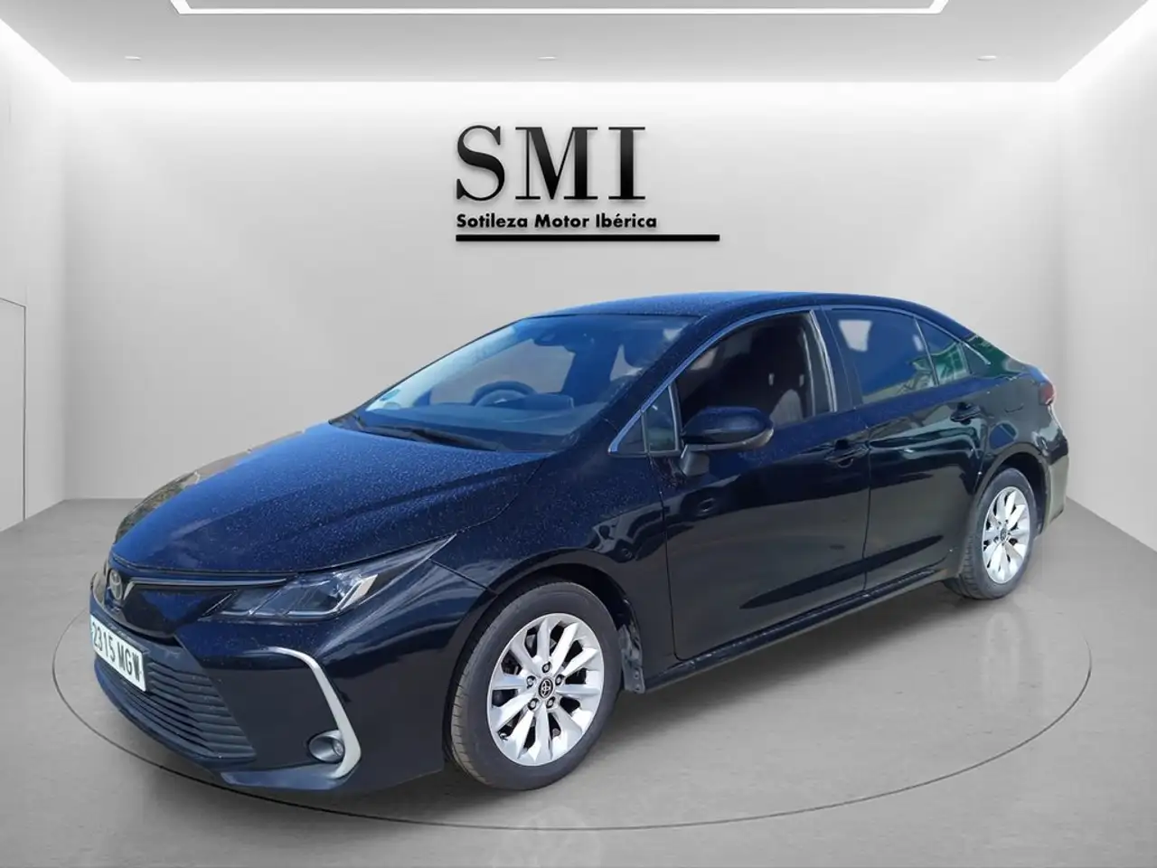 Toyota Corolla 1.5 Sedan 92 kW (125 CV) — photo 1 of 20