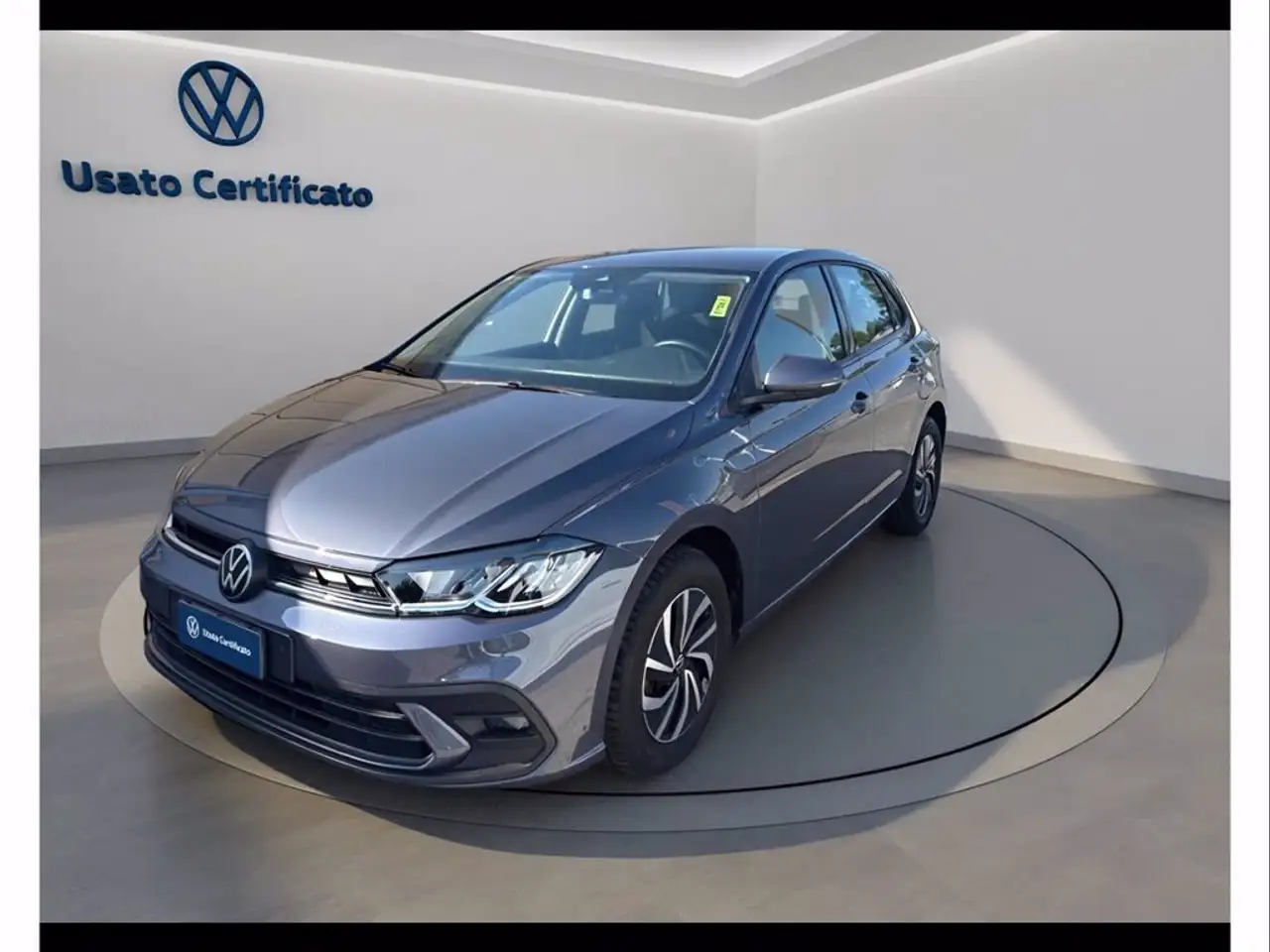 Volkswagen Polo 1.0 tsi life 95cv — photo 1 of 20
