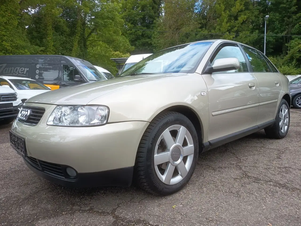Audi A3 1.6 Ambiente Automatik / 1.Hand / 72000KM — photo 1 of 25