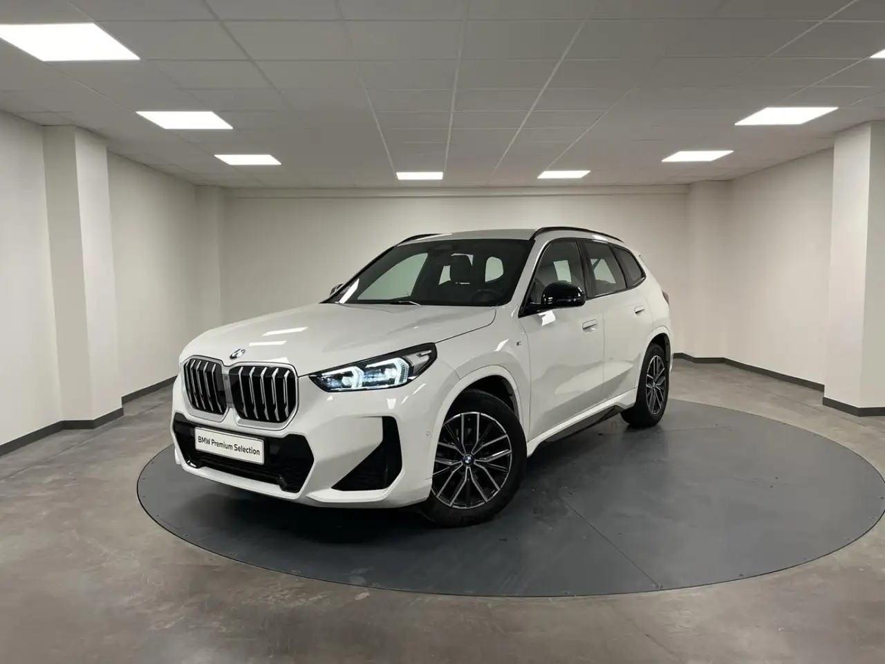 BMW X1 sDrive18i 136ch M Sport — photo 1 of 20