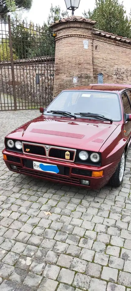 Lancia Delta Delta 2.0 16v HF Integrale Evoluzione — photo 1 of 15