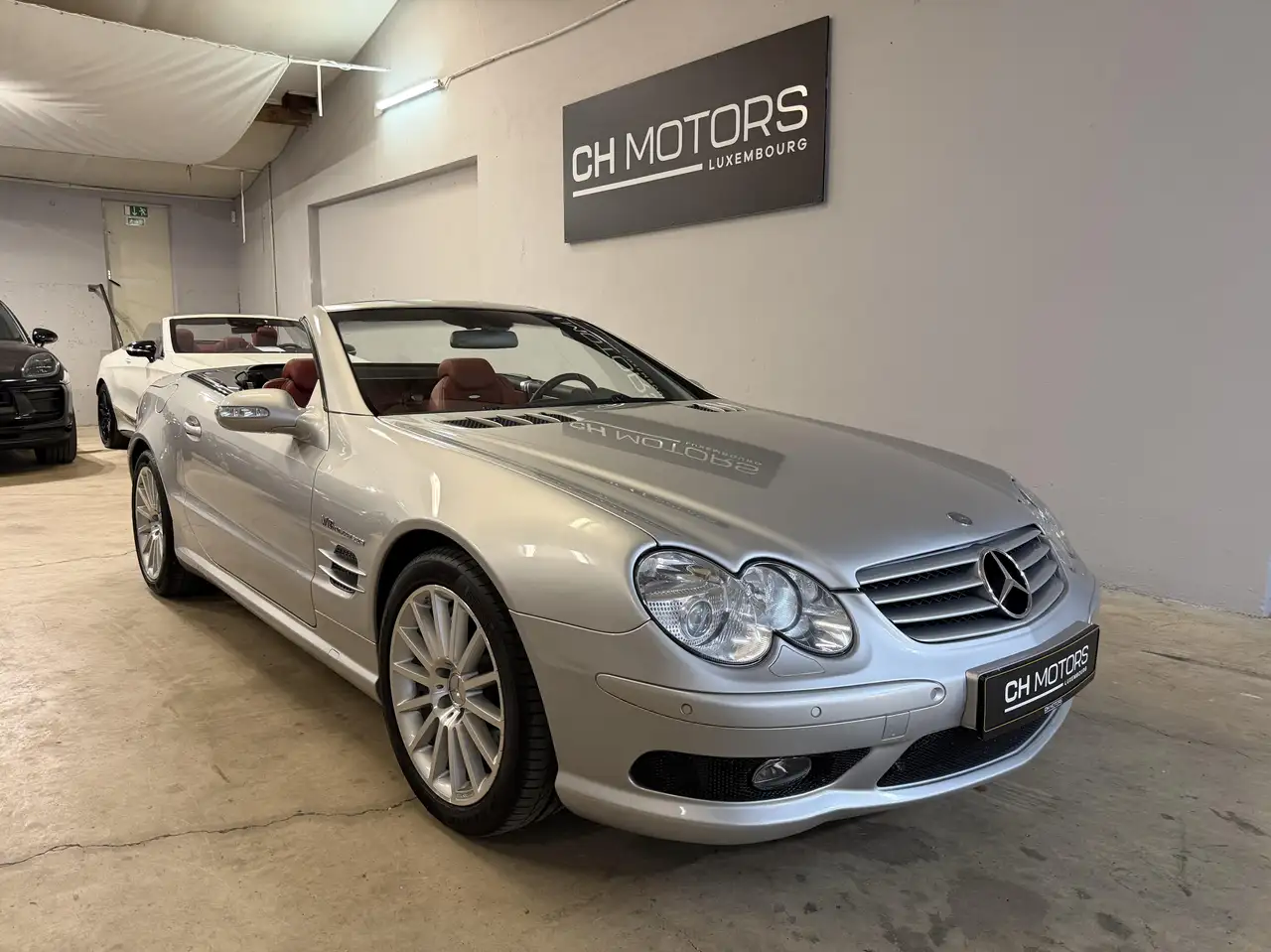 Mercedes-Benz SL 55 AMG V8 Kompressor — photo 1 of 21