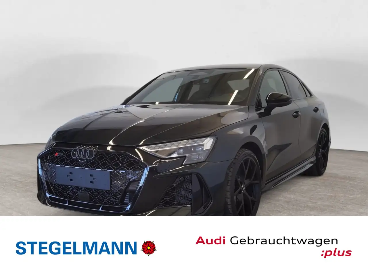 Audi RS3 S tronic MATRIX LED SONOS MMI+ PA — photo 1 of 17