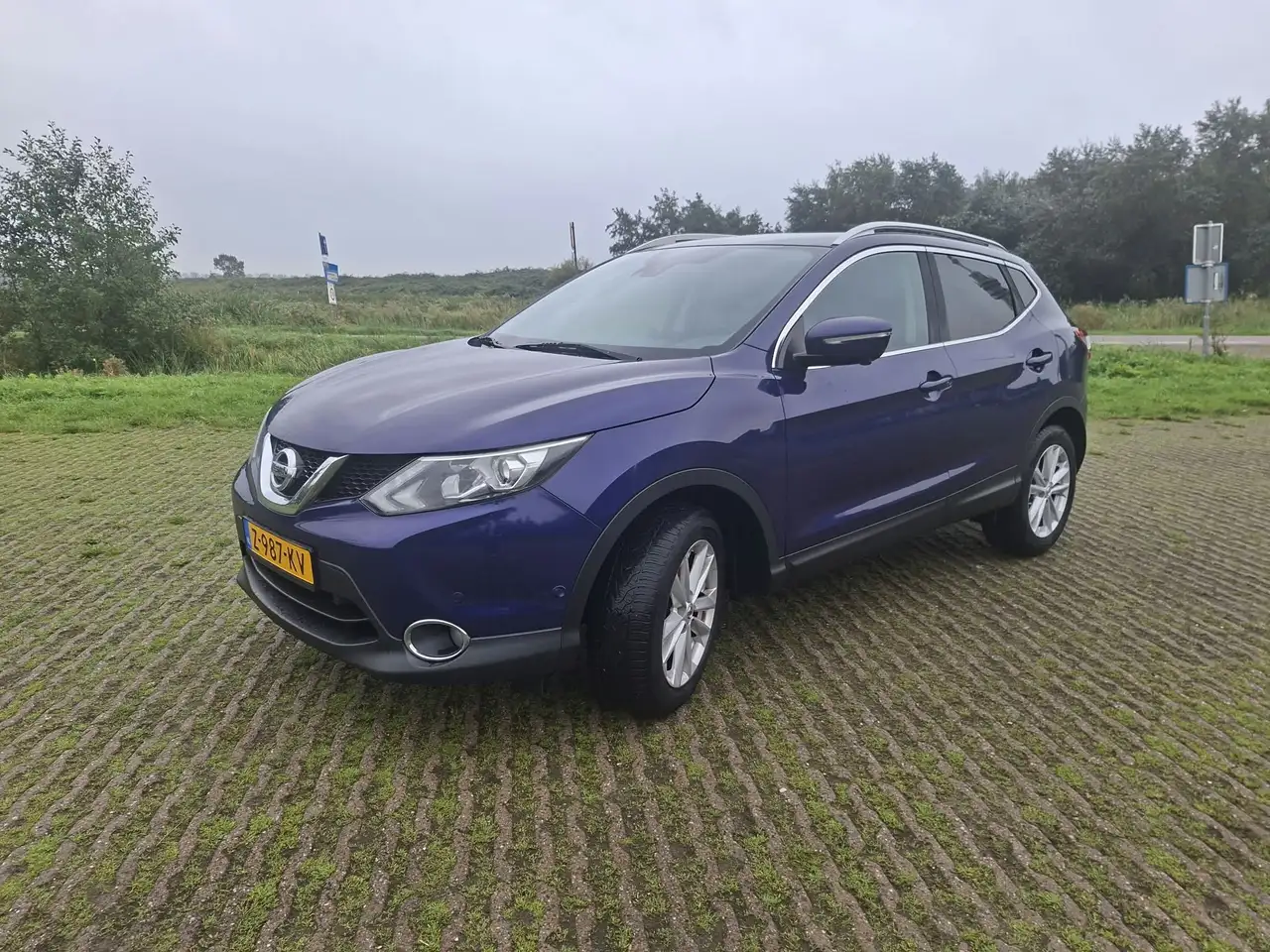 Nissan Qashqai Qashqai 1.2 Tekna — photo 1 of 11
