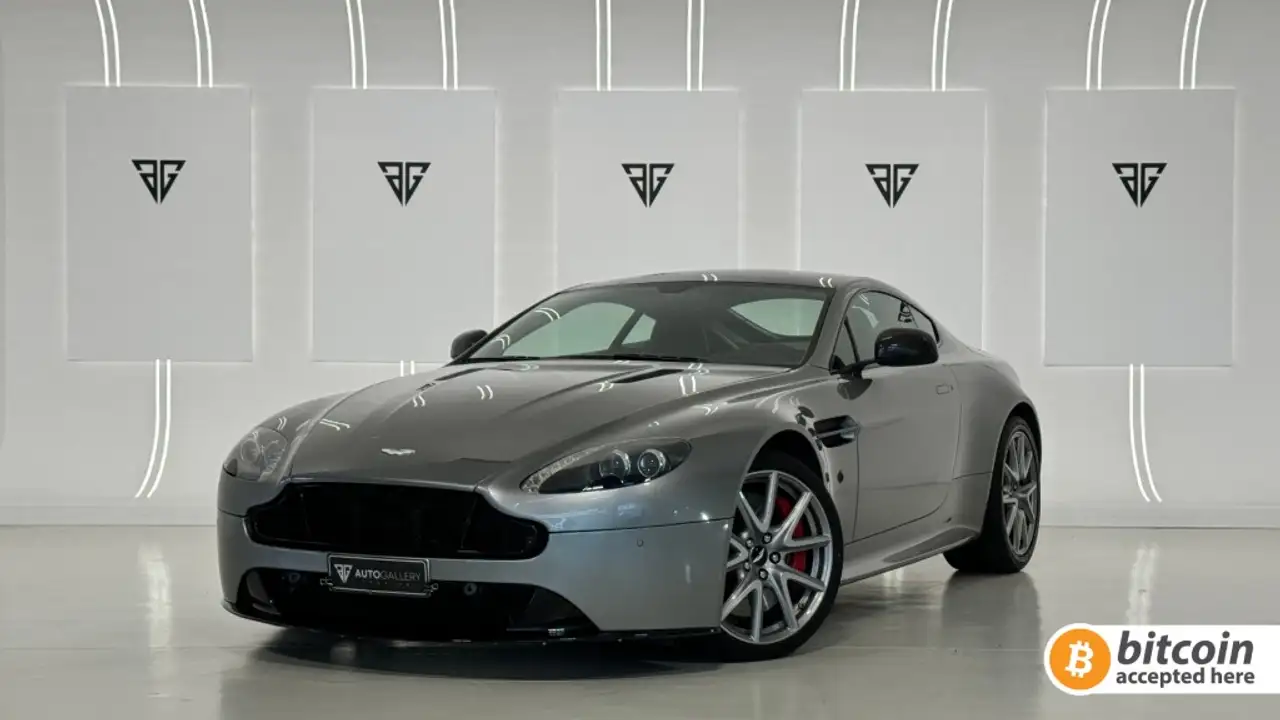 Aston Martin Vantage S — photo 1 of 20
