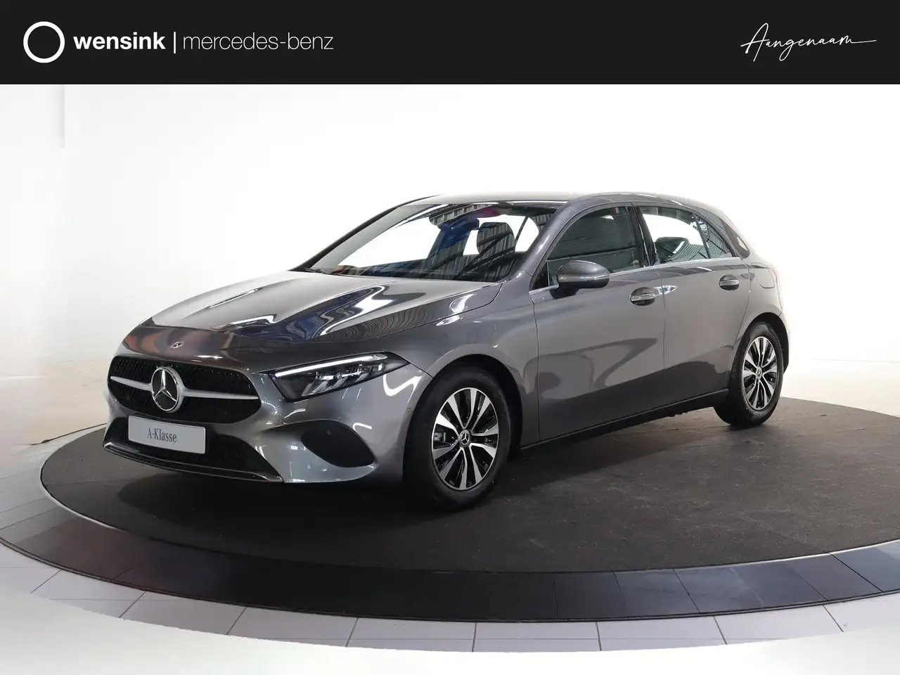 Mercedes-Benz A 180 Star Edition | Voorstoelen verwarmd | Achteruitrij — photo 1 of 22