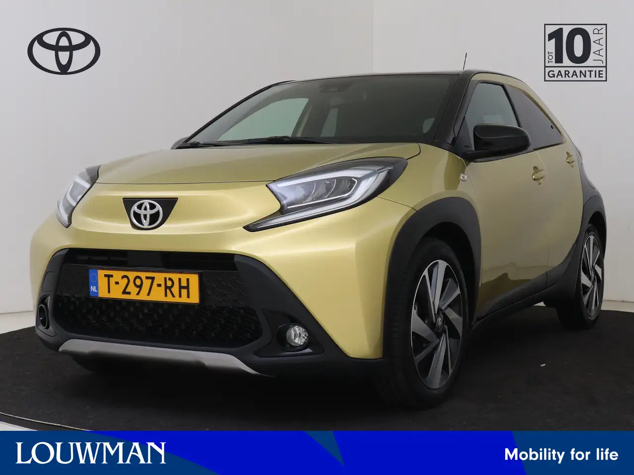 Toyota Aygo X 1.0 VVT-i MT Envy | NL dealeronderhouden | — photo 1 of 40