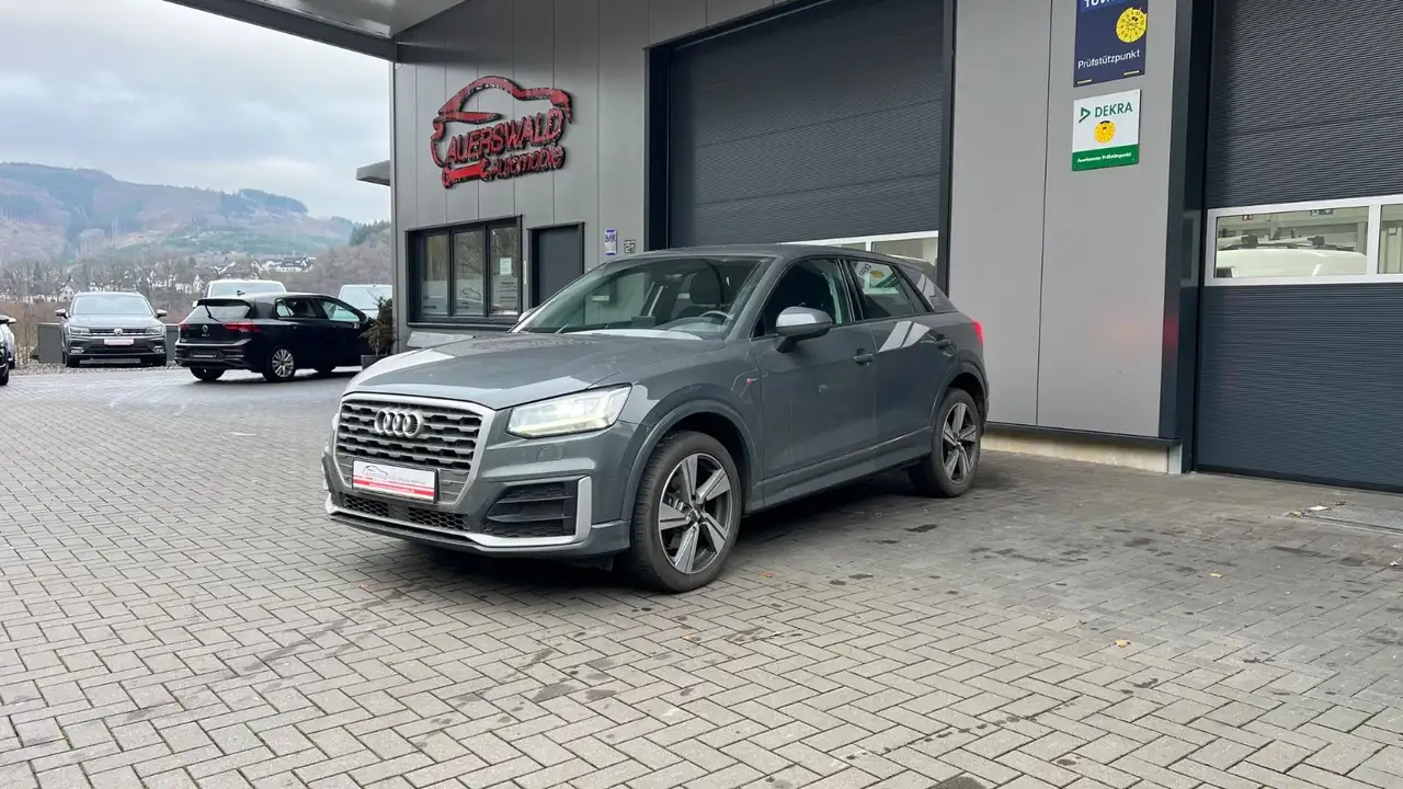 2018 Audi Q2 sport S Line * Navi * LED * DCC * 2-Z Klima, photograph 3