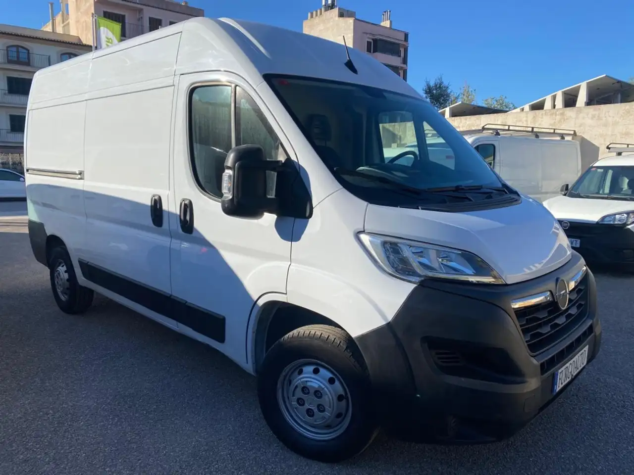 Opel Movano Fg. 2.2 BlueHDI Base 120 L2H2 3300 — photo 1 of 13