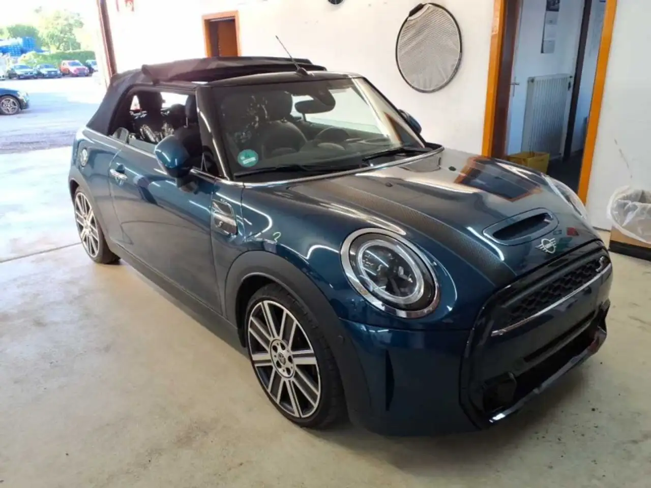 MINI Cooper S Cabrio Sidewalk Edition*ACC*HUD*1.Hand — photo 1 of 3