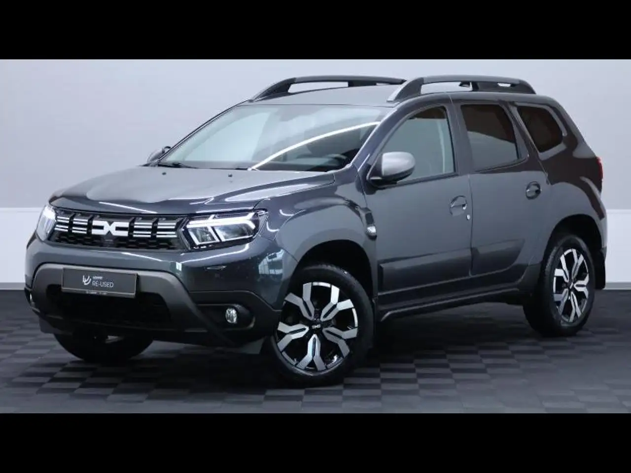 Dacia Duster 1.3 TCe 150 EDC Journey — photo 1 of 29