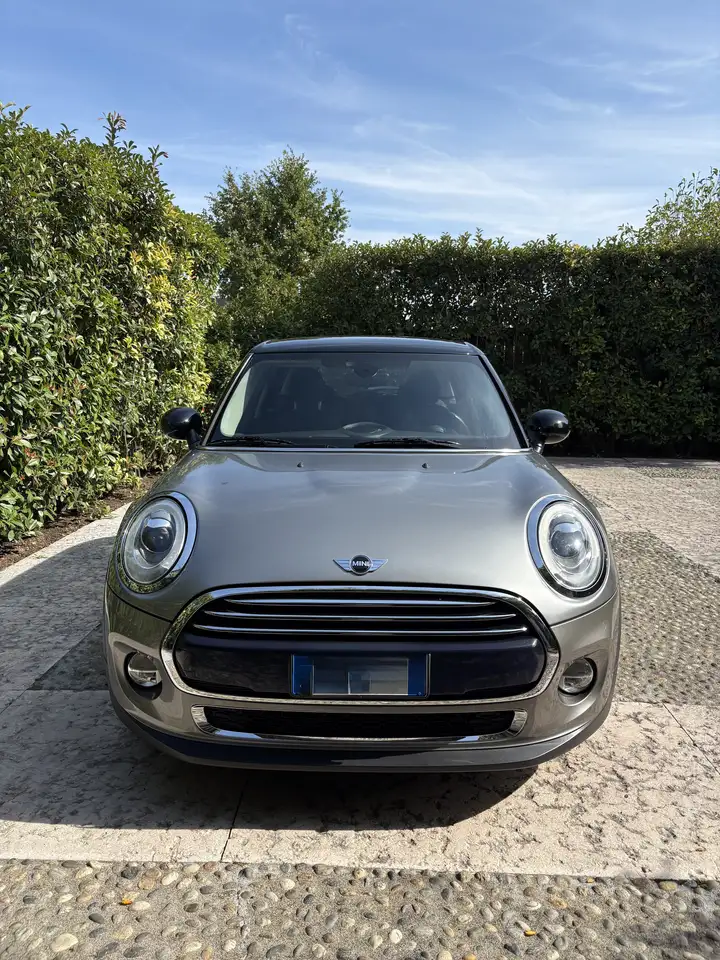 MINI Cooper D 1.5 Hype 5p auto — photo 1 of 14