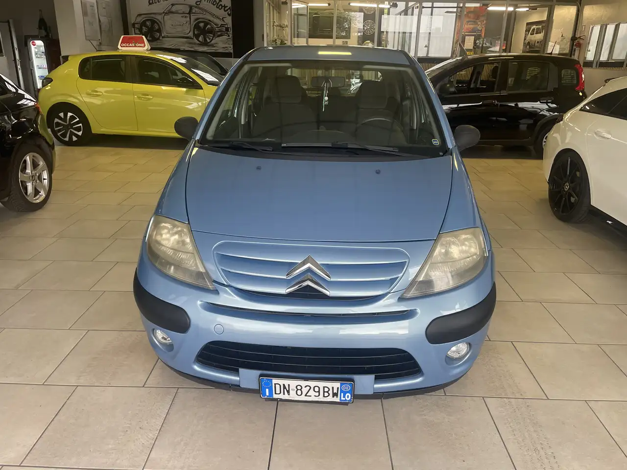 Citroen C3 C3 I 2002 1.1 Perfect (elegance) c/abs - Nessun vincolo - — photo 1 of 18