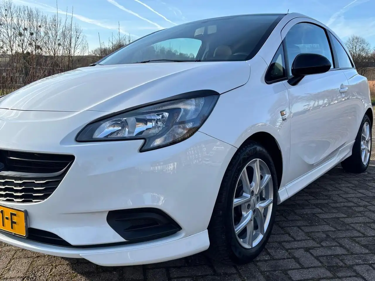 Opel Corsa-e Corsa-e 1.4 Edition — photo 1 of 31