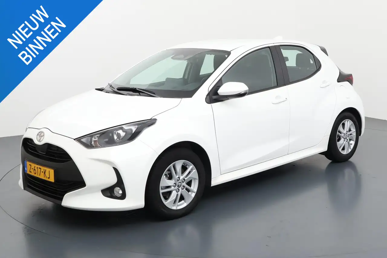 Toyota Yaris 1.5 HYBRID 115 ACTIVE I AUTOMAAT I APPLE CARPLAY I — photo 1 of 18