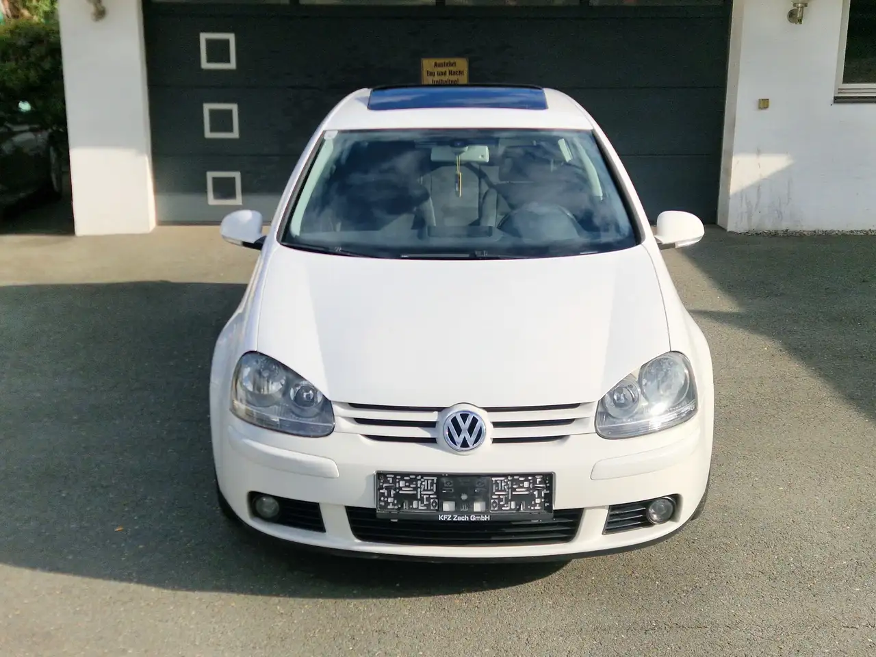 Volkswagen Golf Sportline 1,9 TDI — photo 1 of 14