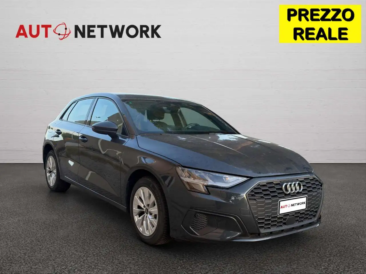 Audi A3 SPB 40 TFSI e S tronic Business — photo 1 of 13