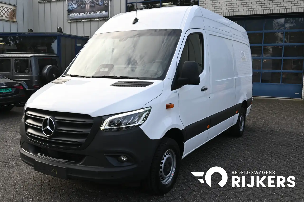 Mercedes-Benz Sprinter 317 CDI L2H2 Pro LED, Geveerde stoel, Navigatie me — photo 1 of 21