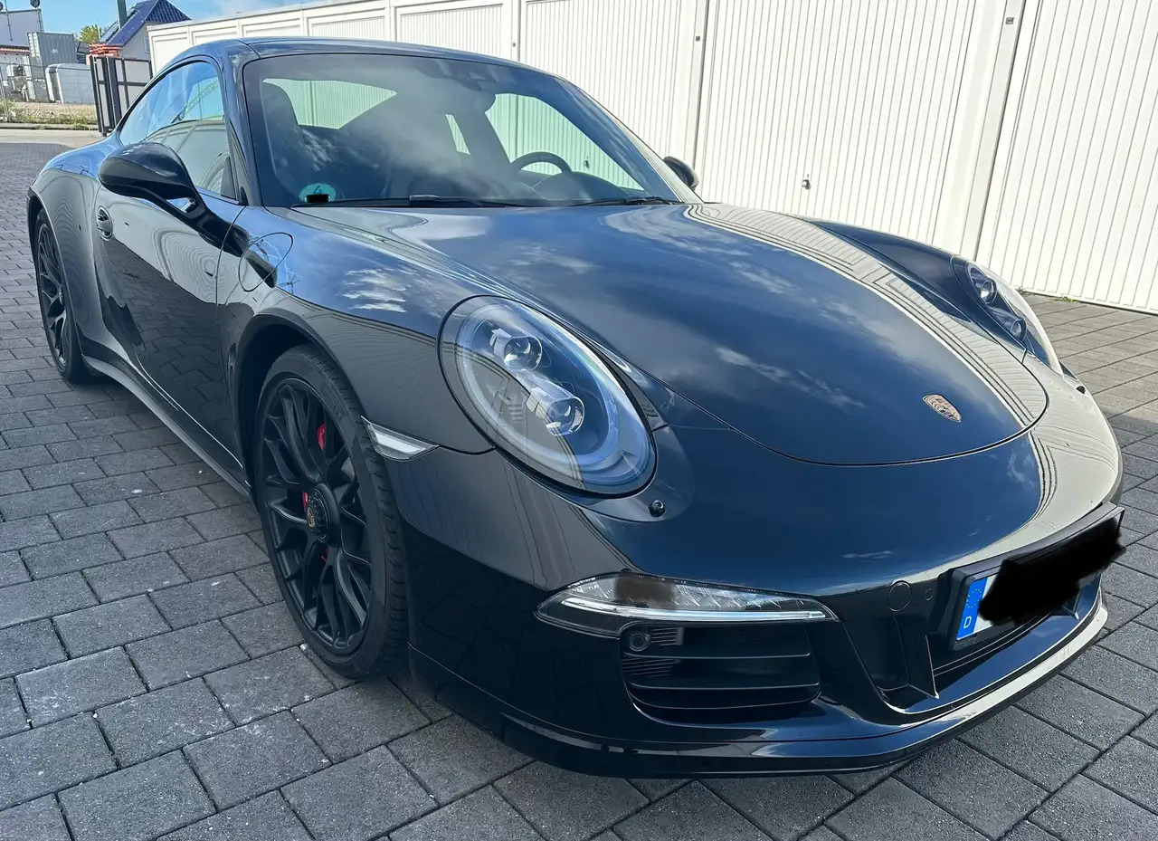 Porsche 991 911 Coupe 911 Carrera GTS PDK — photo 1 of 10