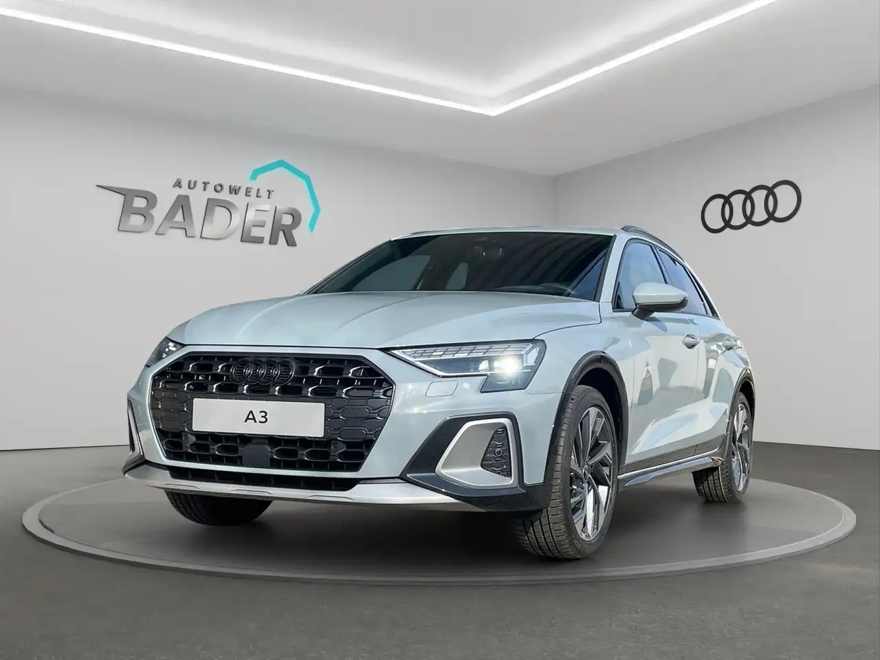 Audi A3 allstreet 35 TFSI SONOS Head up. RFK Matrix — photo 1 of 14