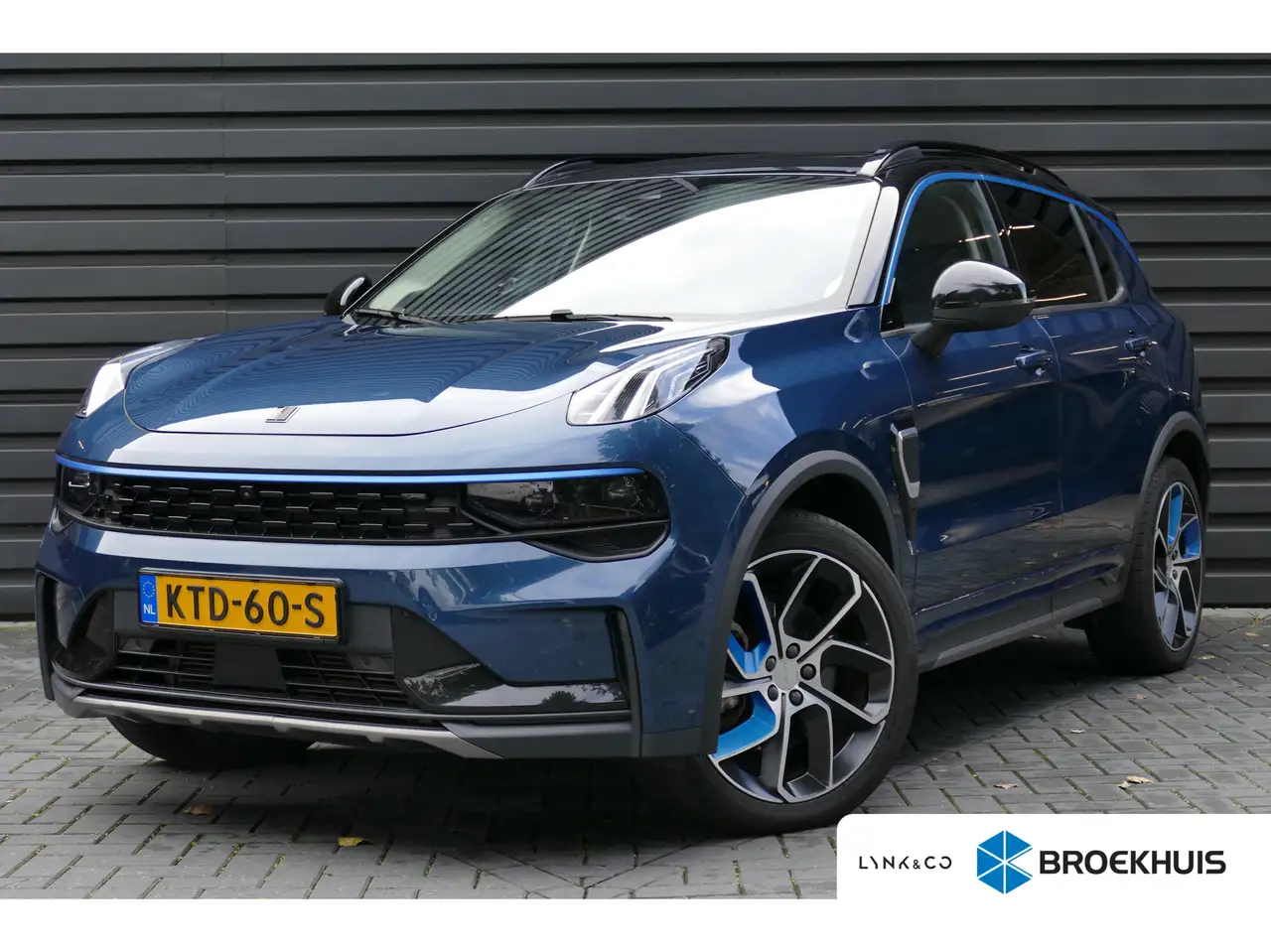 Lynk & Co 01 1.5 262PK PLUG-IN HYBRID AUTOMAAT / CAMERA V+A / P — photo 1 of 34
