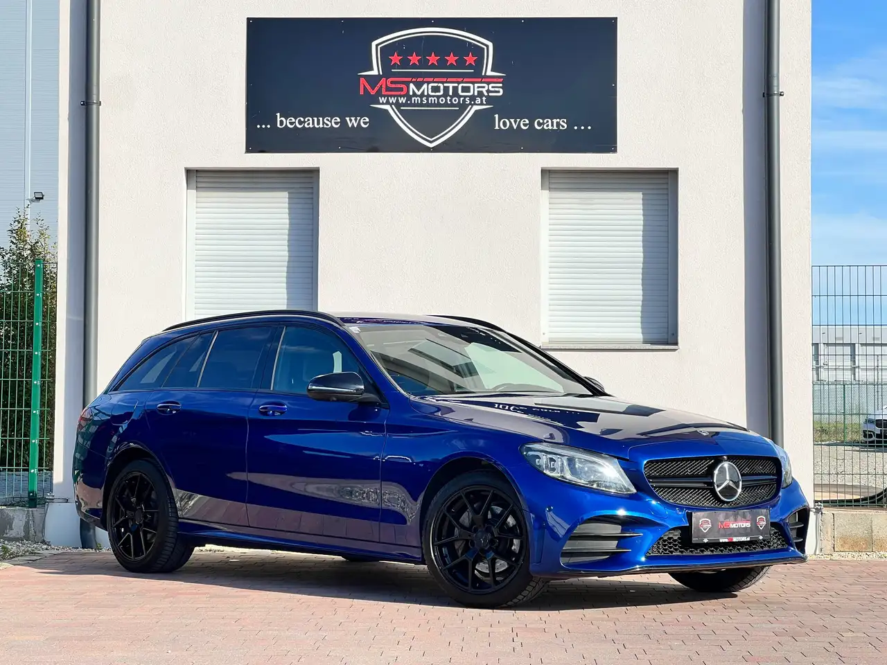 Mercedes-Benz C 220 C 220 d T Aut.*AMG*360 KAMERA*ACC*DESIGNO*KREDIT*GARANTIE — photo 1 of 35