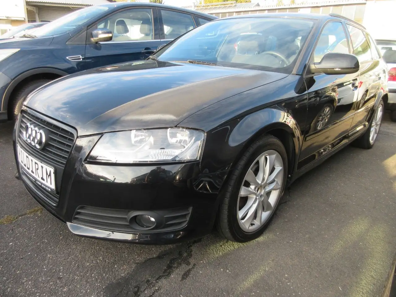 Audi A3 Sportback 2.0 TDI Ambition — photo 1 of 26